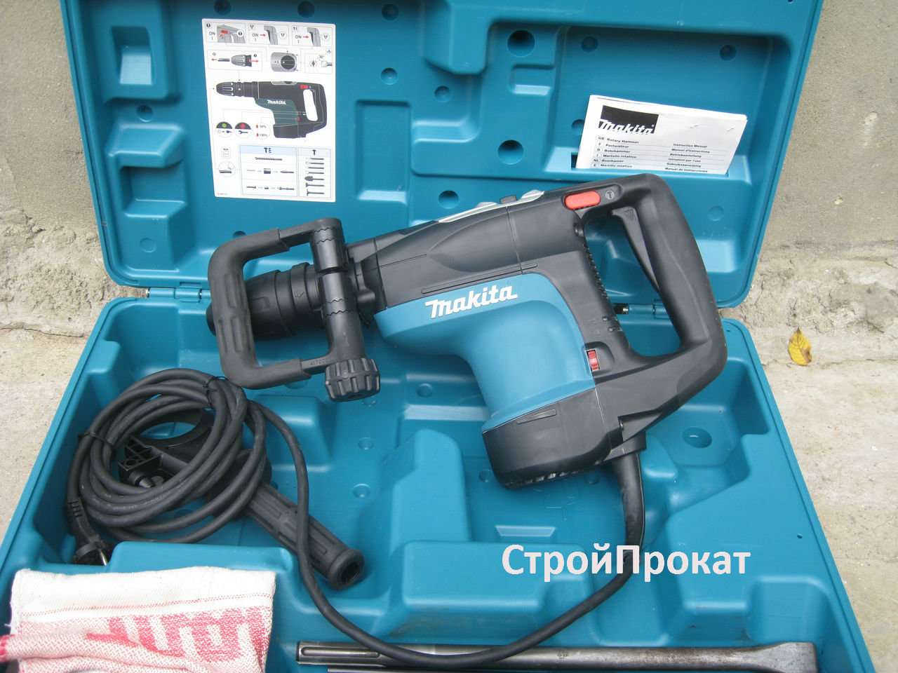 Макита казань. Makita hr4001c. Перфоратор Макита 4001с. Макита HR 4001с. Отбойный молоток Макита 4001.